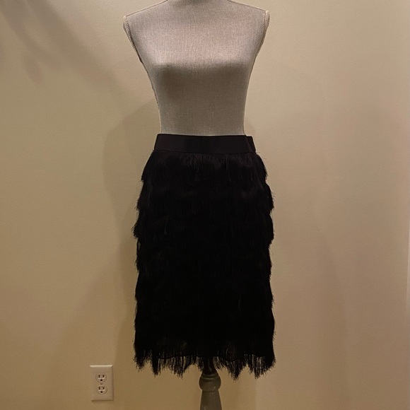 J McLaughlin Womens Black Layered Fringe Skirt.in a Chevron Pattern / Waist 28 - Picture 10 of 13